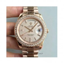 Replik-Uhr Rolex Day-Date 40 228235 40MM Roségold & Diamanten Cremefarbenes Zifferblatt