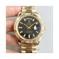 Replik-Uhr Rolex Day-Date 40 228238 40MM Gelbgold Schwarzes Zifferblatt