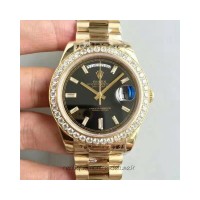 Replik-Uhr Rolex Day-Date 40 228398TBR 40MM Gelbgold & Diamanten Schwarzes Zifferblatt