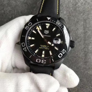 Replikat-Tag Heuer Aquaracer Kaliber 5 WAY218A.FC6362 Schwarzes Zifferblatt aus Titan