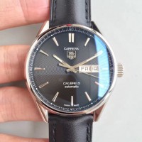 Replik-Uhr Tag Heuer Carrera Kaliber 5 Tag-Datum 41MM WAR201A.FC6266 Schwarzes Edelstahl-Zifferblatt Kaliber 5 